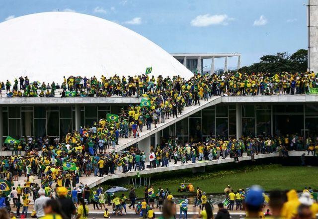 Imagem da noticia STF valida mais 21 acordos para poupar acusados do 8/1 de processos penais
