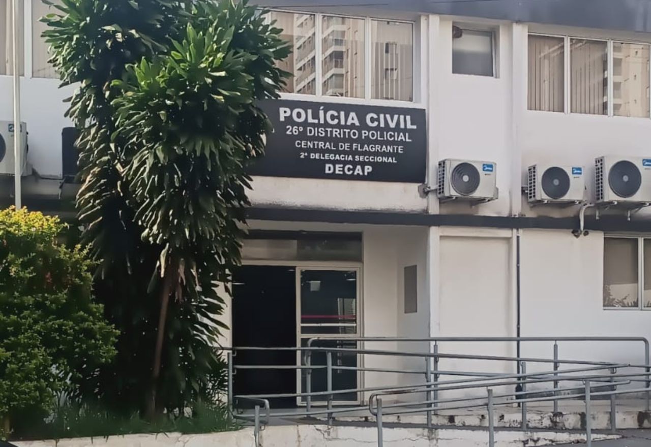 Imagem da noticia Jovem acusa PMs de estupro após carona em viatura; eles estão presos por abandono de posto