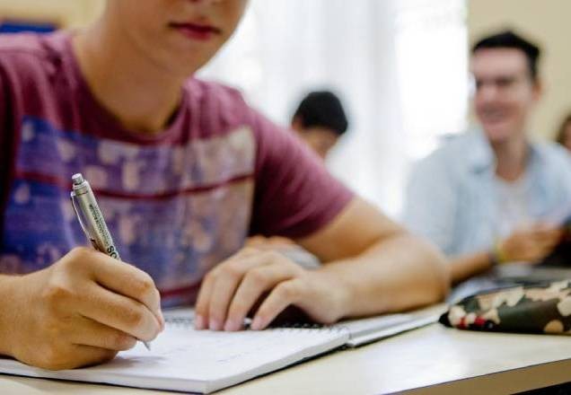 2 em cada 10 alunos começam a voltar hoje às escolas de São Paulo