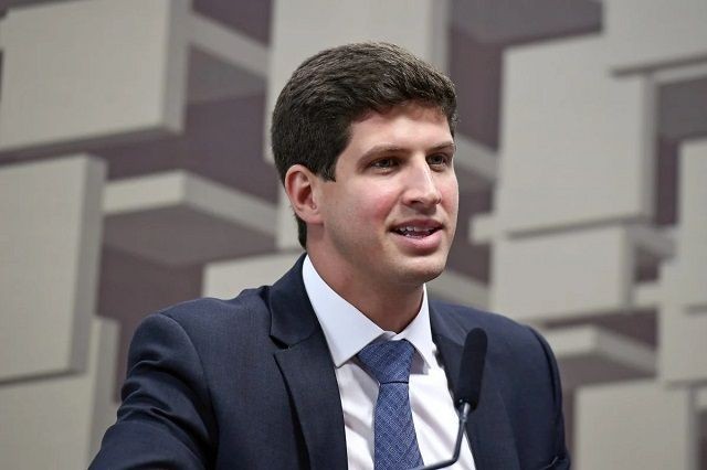 Imagem da noticia Eleições: Pesquisa Datafolha em Recife mostra João Campos com 74% a 3 dias do pleito