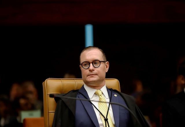 Imagem da noticia Zanin dá dez dias para Congresso informar sobre regras para uso de espiões digitais, como o da Abin paralela 