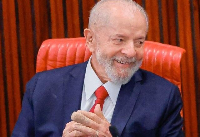 Imagem da noticia Lula comenta alta do PIB no primeiro trimestre de 2024: "Estamos no rumo certo"