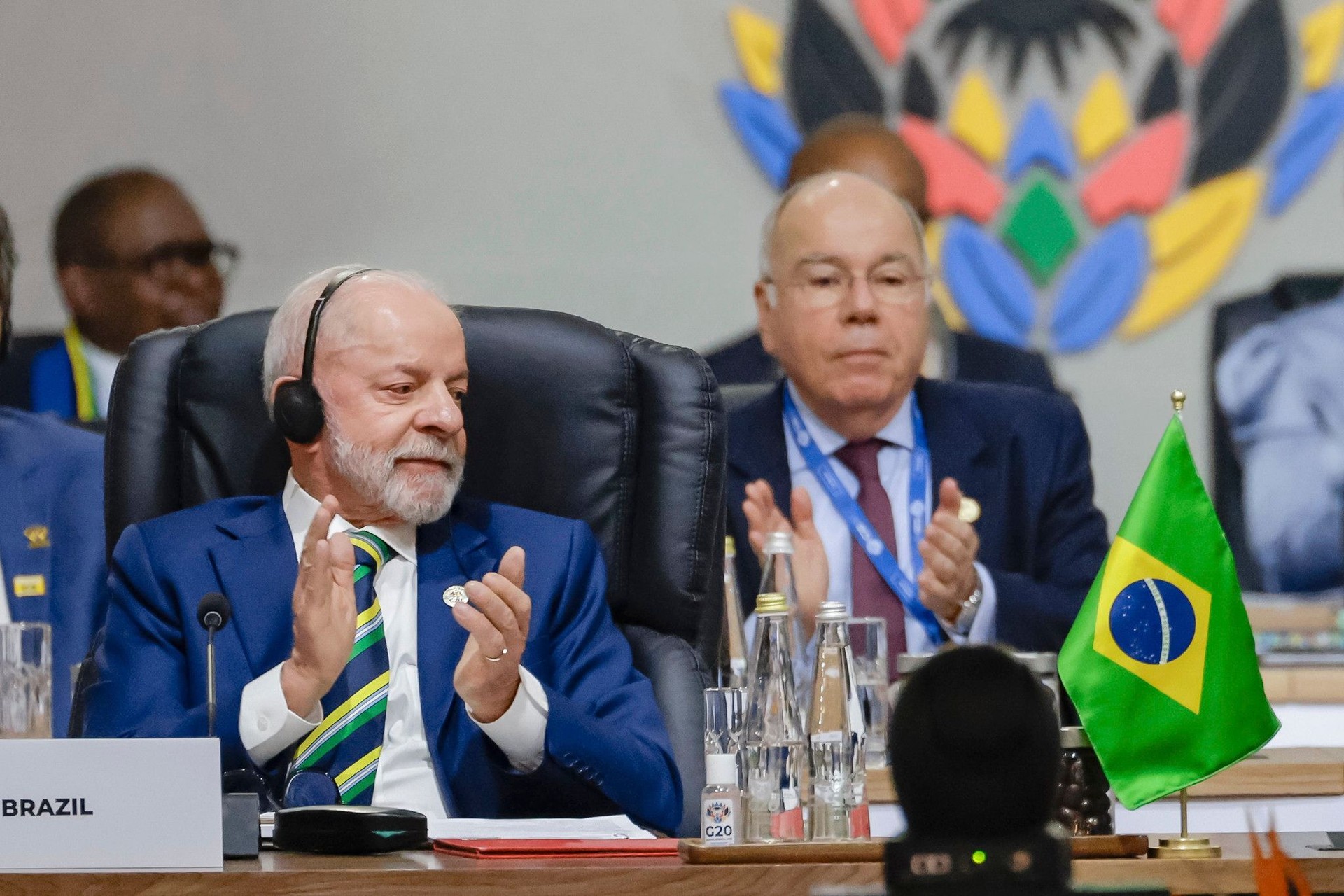 Imagem da noticia Lula sobre prisão de Bolsonaro: "Todo mundo sabe o que ele fez"