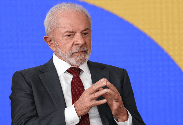 Imagem da noticia Lula sanciona Orçamento de 2026 com vetos a emendas que somam quase R$ 400 milhões 