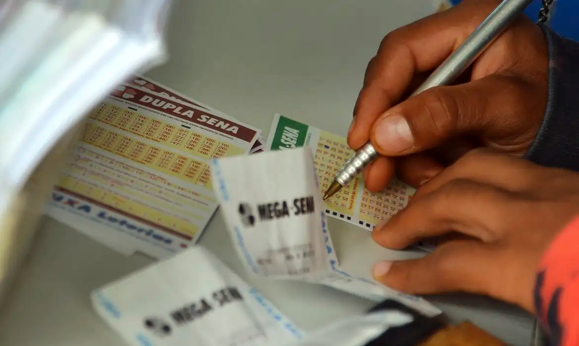 Imagem da noticia Mega-Sena: ninguém acerta seis dezenas e prêmio acumula em R$ 55 milhões 