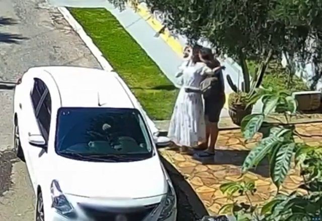 Imagem da noticia Bolo envenenado: imagens mostram advogada abraçando futura vítima fatal 