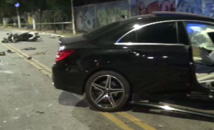 Imagem da noticia Carro de luxo em alta velocidade atinge moto e mata motociclista em SP