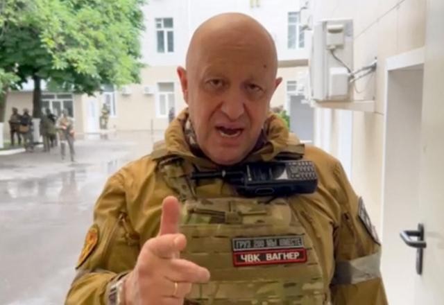 Imagem da noticia Rússia faz acordo com grupo Wagner após recuo de mercenários