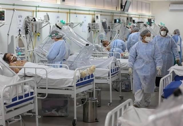 Imagem da noticia Amazonas já enviou mais de 460 pacientes da covid para outros estados