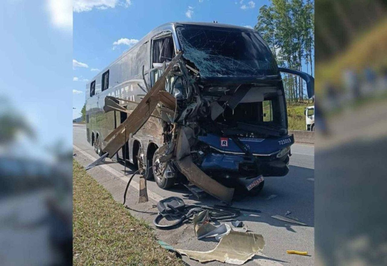 Imagem da noticia Acidente grave entre dois ônibus deixa quatro mortos e 31 feridos em Juiz de Fora (MG)