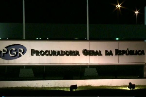 Imagem da noticia Advogado de Temer pede substituição de procurador ao STF