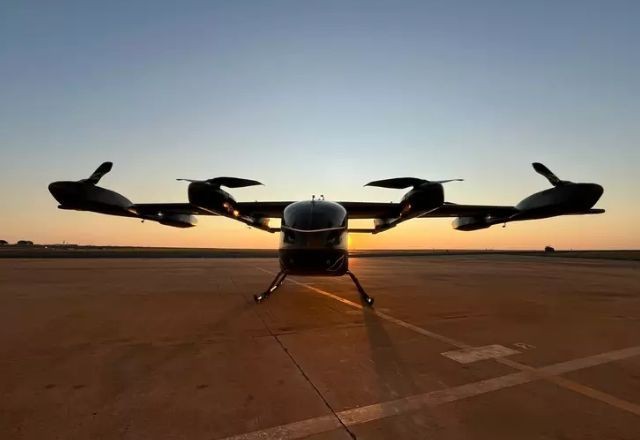 Embraer apresenta protótipo de carro voador em tamanho real