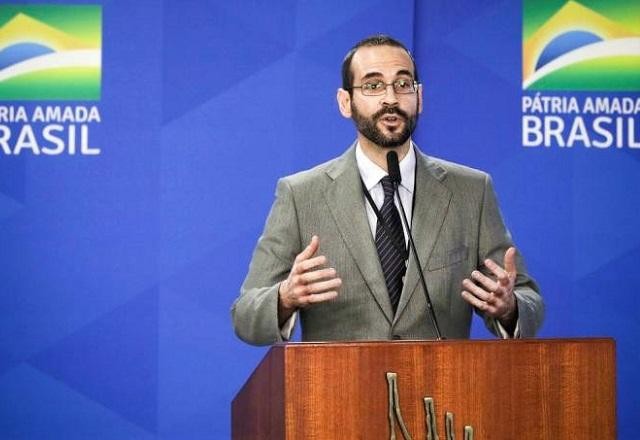 Imagem da noticia Senadores pedem que Arthur Weintraub seja convocado à CPI da covid-19