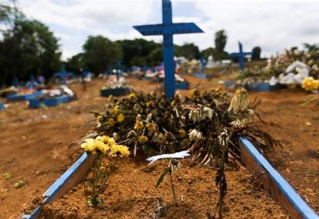 Imagem da noticia Sem dados de 3 estados, Brasil registra mais 114 mortes por covid em 24h