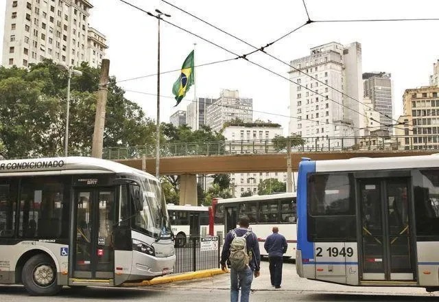 Imagem da noticia Justiça mantém aumento da tarifa de ônibus em São Paulo