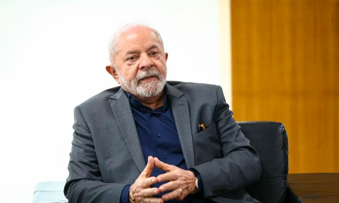 Imagem da noticia Lula tem até 5ª feira para sancionar prorrogação da folha de pagamento