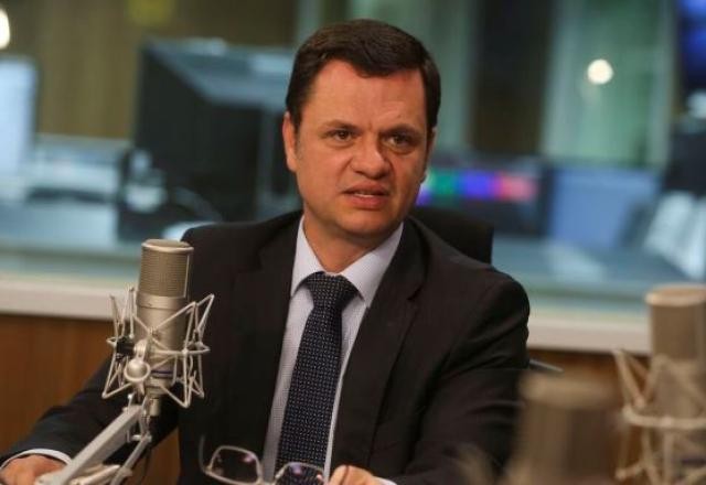 Imagem da noticia Defesa de Torres diz que visita de senadores na prisão é oportuna