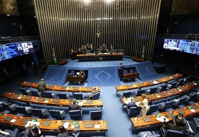 Imagem da noticia Senado aprova PEC da reforma eleitoral sem a volta das coligações
