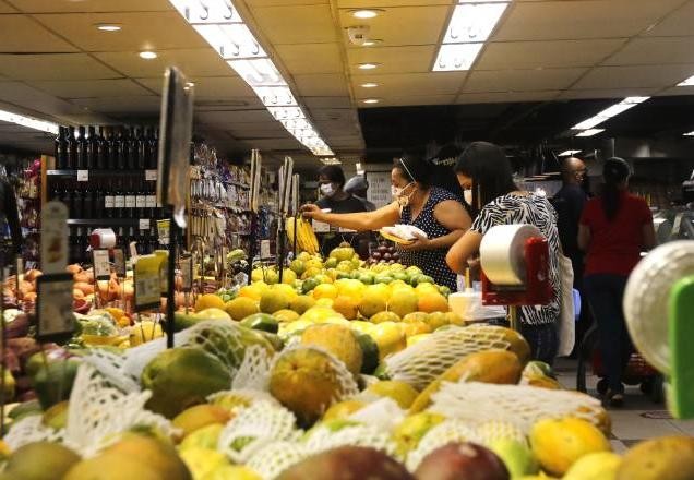 Imagem da noticia Economistas voltam a se preocupar com alta da inflação