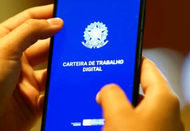 Imagem da noticia Desemprego cai em 3 estados e registra taxa de 7,7% no 3º trimestre de 2023, diz IBGE