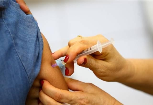Imagem da noticia Sem pedido na Anvisa, vacina indiana sai do cronograma de março