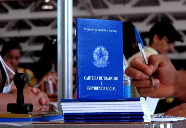 Imagem da noticia Brasil criou 313.564 vagas de carteira assinada em setembro