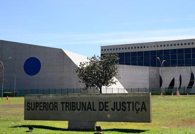 Imagem da noticia STJ mantém perda do cargo de PM condenado por tortura