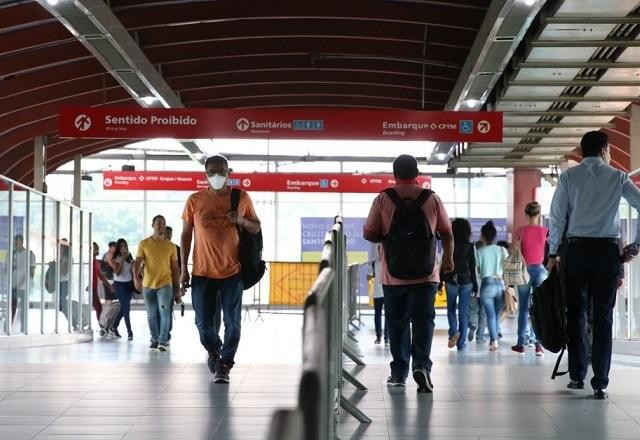 Imagem da noticia SP anuncia retirada da obrigatoriedade do uso de máscara no transporte público
