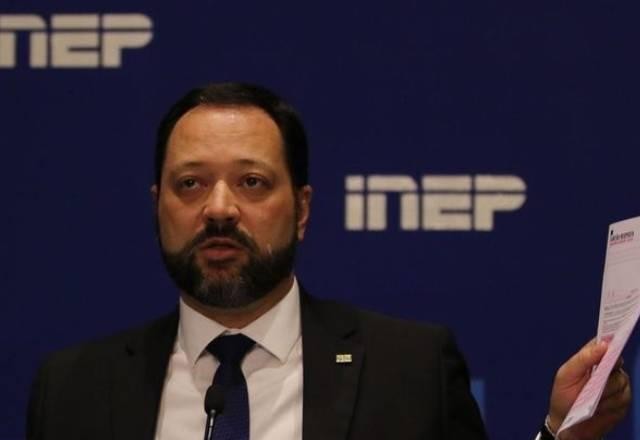 Imagem da noticia Enem tem abstenção recorde na pandemia: 51,5% no primeiro dia de provas 