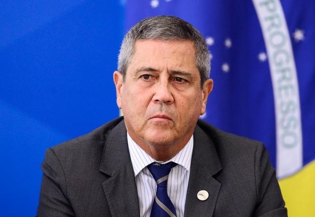 Imagem da noticia Moraes vota contra recurso de Braga Netto que questionava vídeo do 8/1 