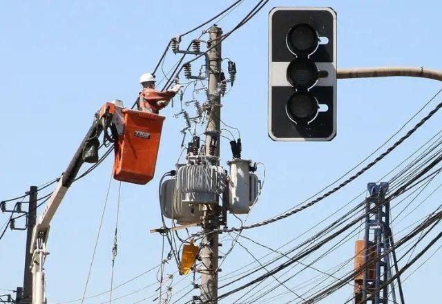 Imagem da noticia Prefeitura de Niterói entra na Justiça contra a Enel por falta de energia