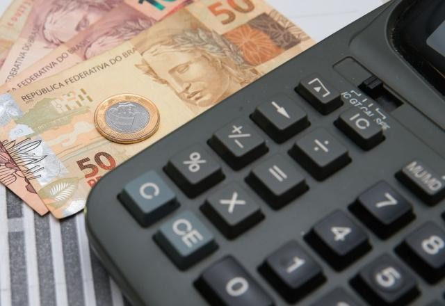 Imagem da noticia Dívida pública aumenta e chega a R$ 8,7 trilhões em junho; valor equivale a 77,8% do PIB