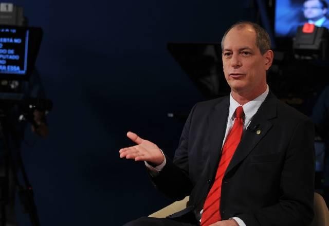 Imagem da noticia PF abre inquérito contra Ciro Gomes por críticas a Bolsonaro 