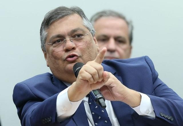 Imagem da noticia PF "adotará as providências previstas em lei", diz Dino sobre fake news