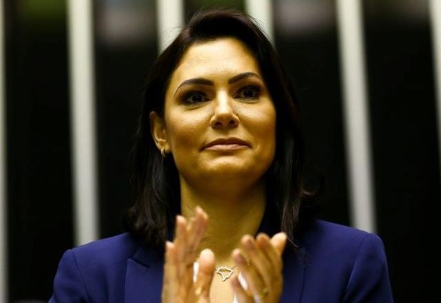 Imagem da noticia Venda de joias: Michelle Bolsonaro vai depor à Polícia Federal