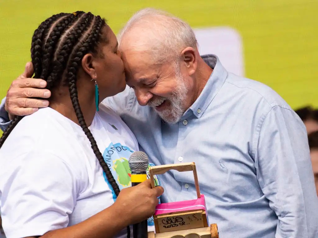 Imagem da noticia Lula quer discutir preço da energia e acesso a moradia em 2024