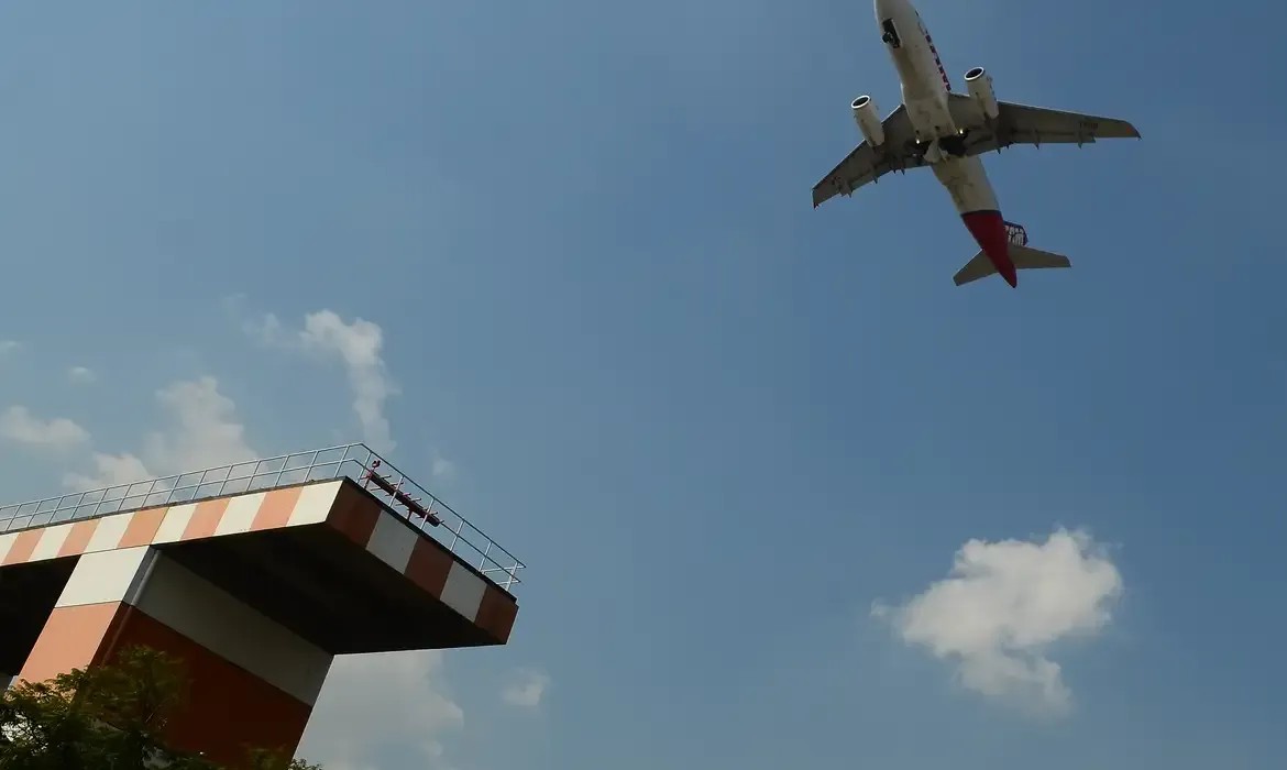 Imagem da noticia Ministério vai prorrogar prazo dado a aéreas para propor redução no preço de passagens