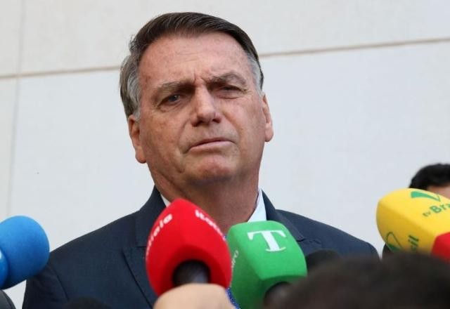 Imagem da noticia Bolsonaro recebeu R$ 17,2 milhões via Pix em 2023, diz relatório do Coaf