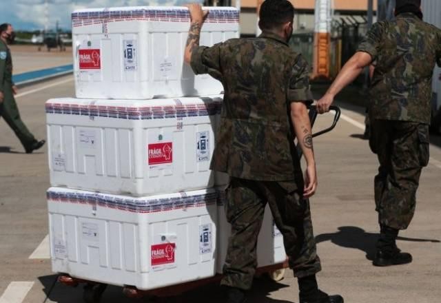 Imagem da noticia Estados recebem mais 3,5 milhões de doses de vacinas da Fiocruz e Butantan