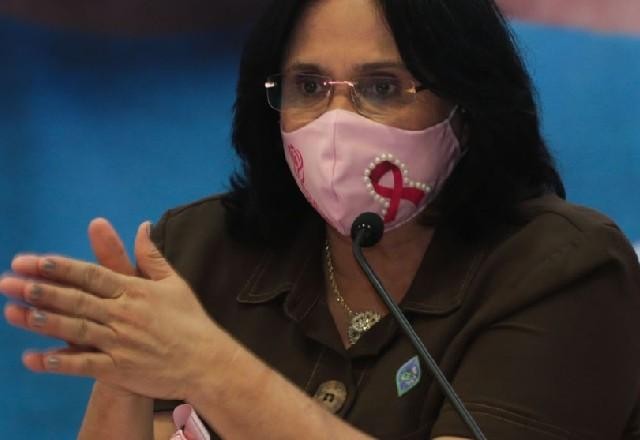 Imagem da noticia Damares Alves anuncia plano de combate à violência contra a mulher