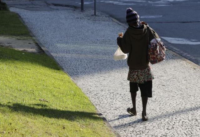 Prefeitura de SP distribuirá absorventes para mulheres em situação de rua