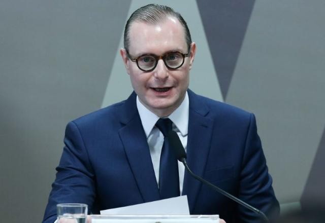 Imagem da noticia Poder Expresso: Zanin empossado no STF, dia de bate-boca nas CPIs e mais notícias