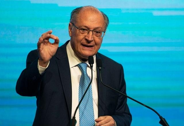 Imagem da noticia Alckmin: "Só faltam os escandalosos juros caírem"
