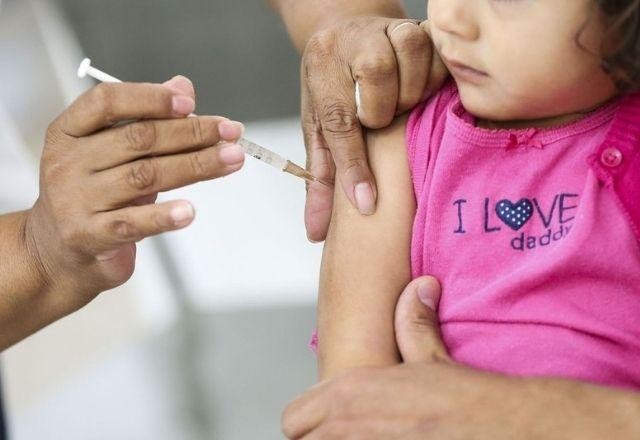 Imagem da noticia Crianças deverão ser vacinadas contra covid-19 em 2022, diz Queiroga