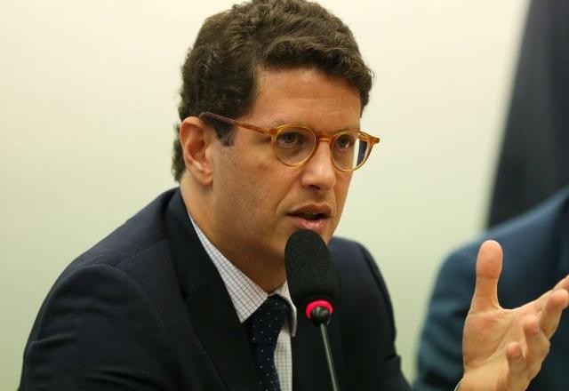 Imagem da noticia MPF pede que afastamento do ministro do Meio Ambiente seja reconsiderado
