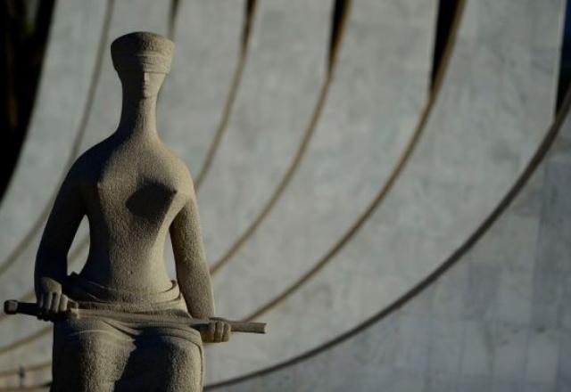 Imagem da noticia Ministros do STF veem trocas na Esplanada com desconfiança