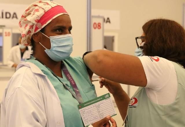 Imagem da noticia Desvio de vacina contra covid-19 é crime; saiba como denunciar 