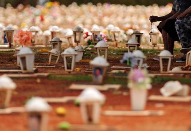 Imagem da noticia Brasil registra mais de 180 novos casos de covid-19 em 24 horas