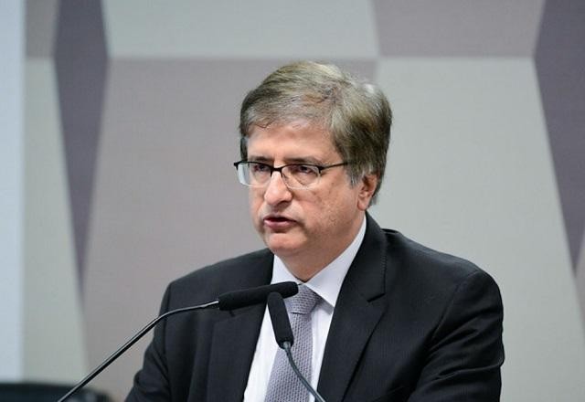 Imagem da noticia "Não tomo a Constituição como Bíblia nem a Bíblia como Constituição", diz Paulo Gonet