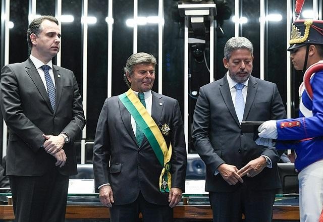 Imagem da noticia Luiz Fux recebe medalha Grã-Cruz da Ordem do Congresso Nacional
